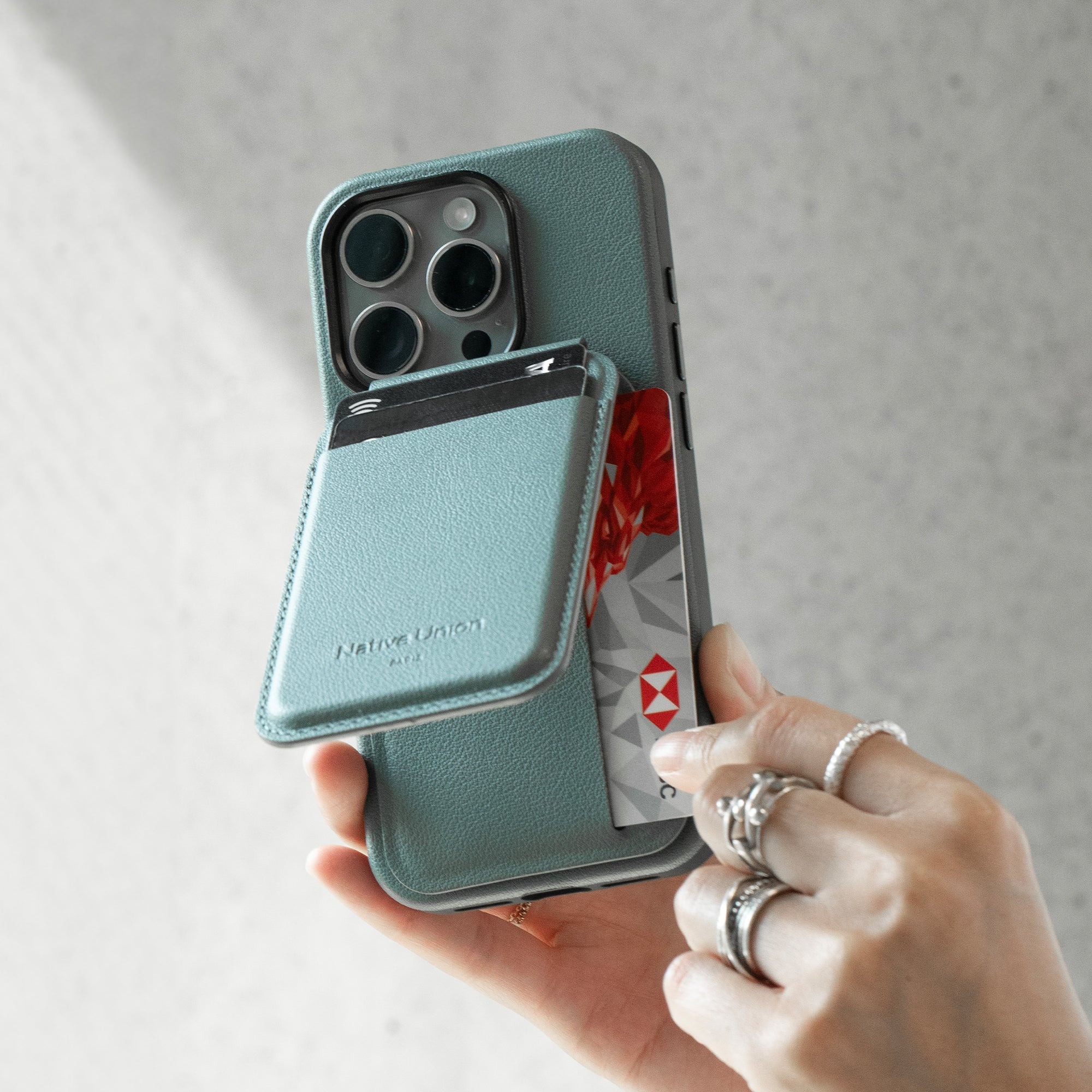 Ví da Native Union Active Wallet Stand