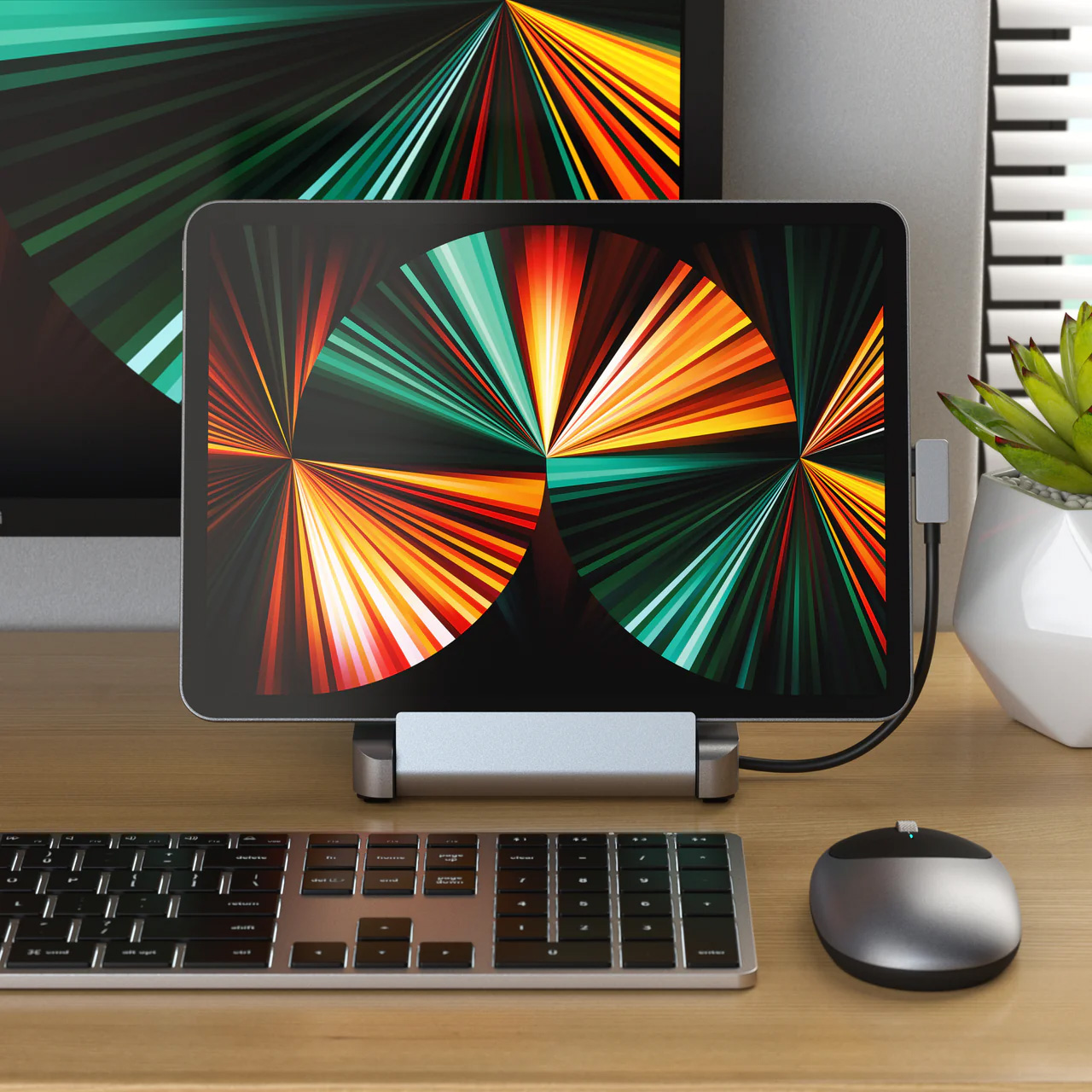 Satechi Aluminum Stand & Hub for iPad Pro